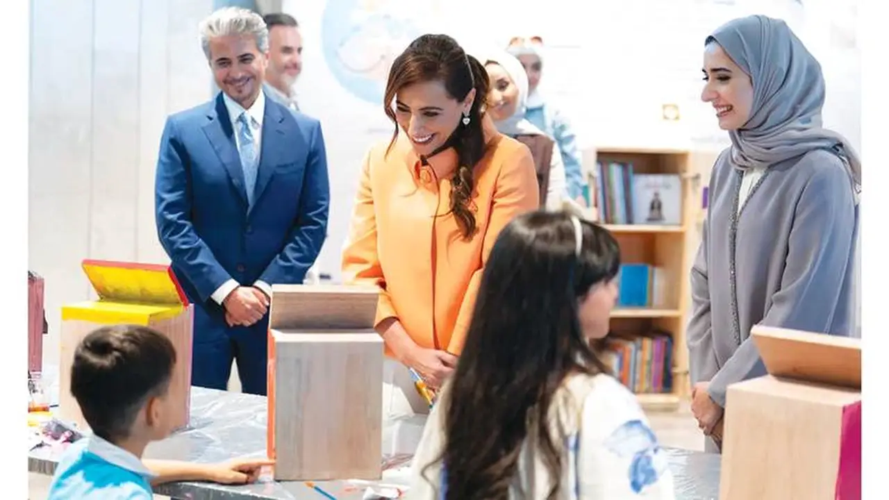 «مكتبة عربية متنقلة» تخلق رابطًا ثقافيًا بين الشارقة وأطفال بولندا